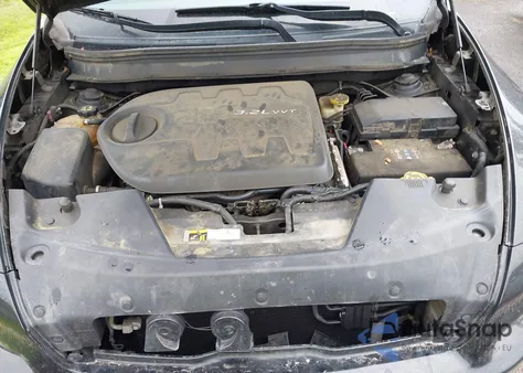 2014 Jeep Cherokee Latitude z USA, uszkodzony, nr VIN 1C4PJMCS3EW124798